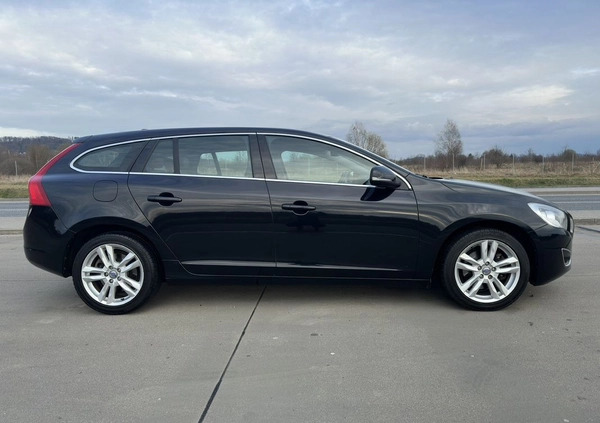 Volvo V60 cena 41000 przebieg: 242000, rok produkcji 2013 z Kłodzko małe 667